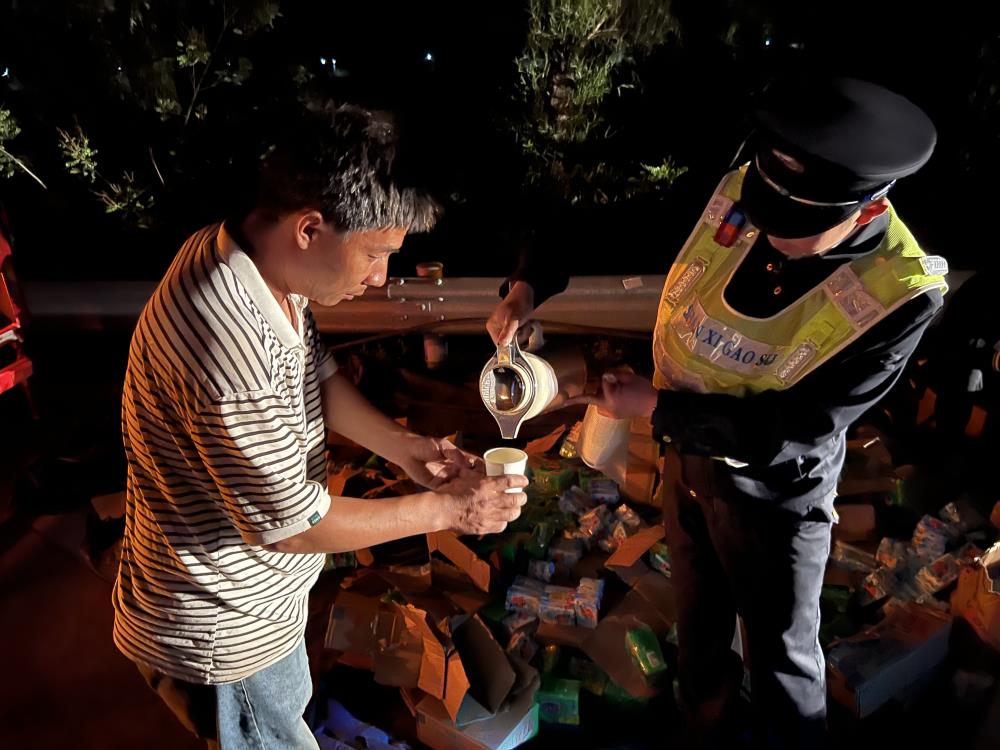 ԭ���������óͷ��辶�¹�������������������ο����˾��.jpg